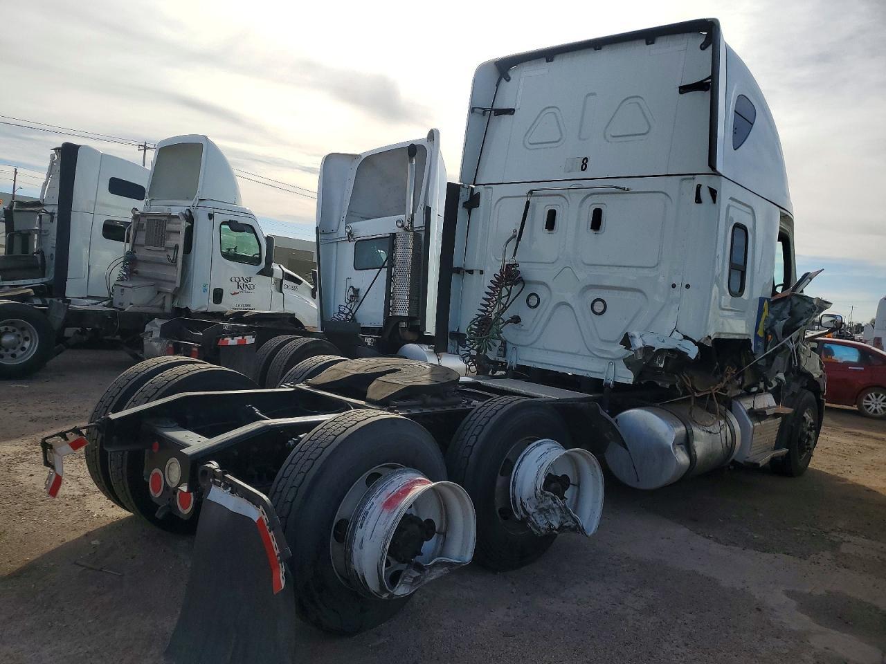 2023 Freightliner Cascadia 126 Semi Truck