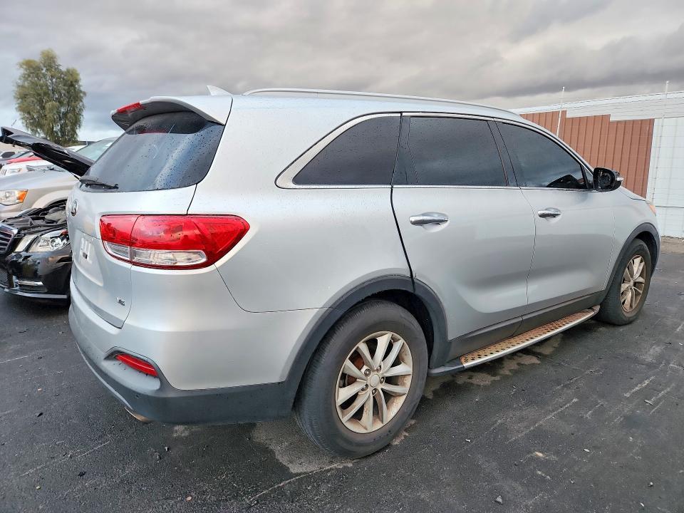 2018 KIA Sorento lx V6