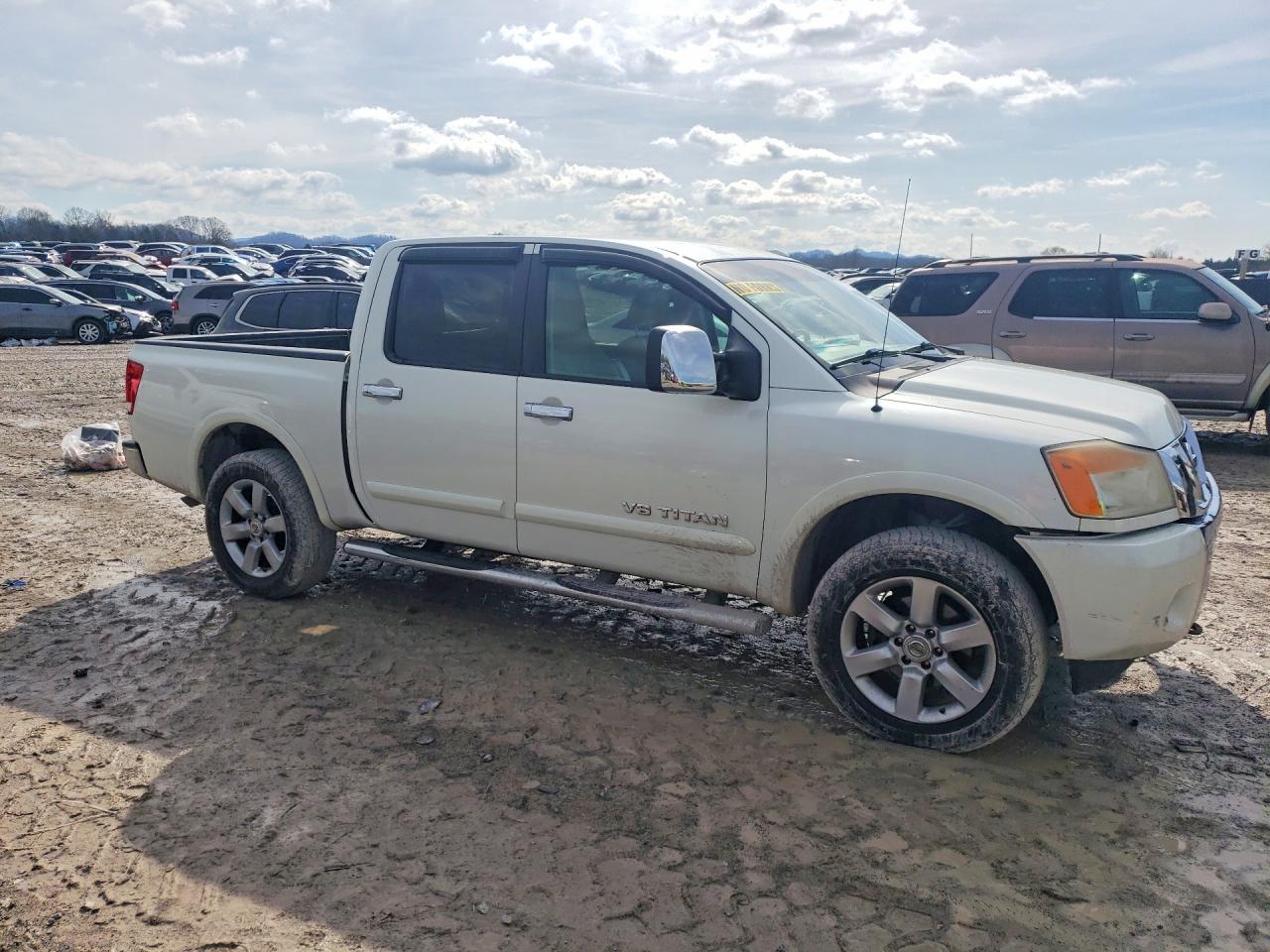 2014 Nissan Titan SL