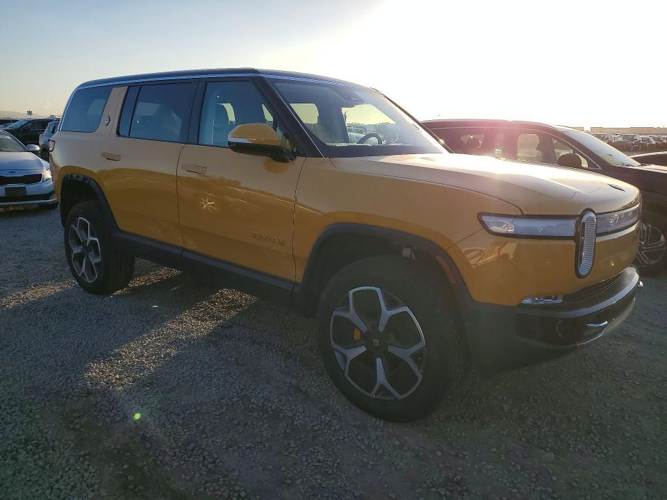 2023 Rivian R1S Adventure