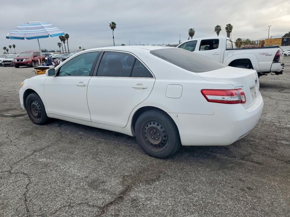 2011 Toyota Camry le