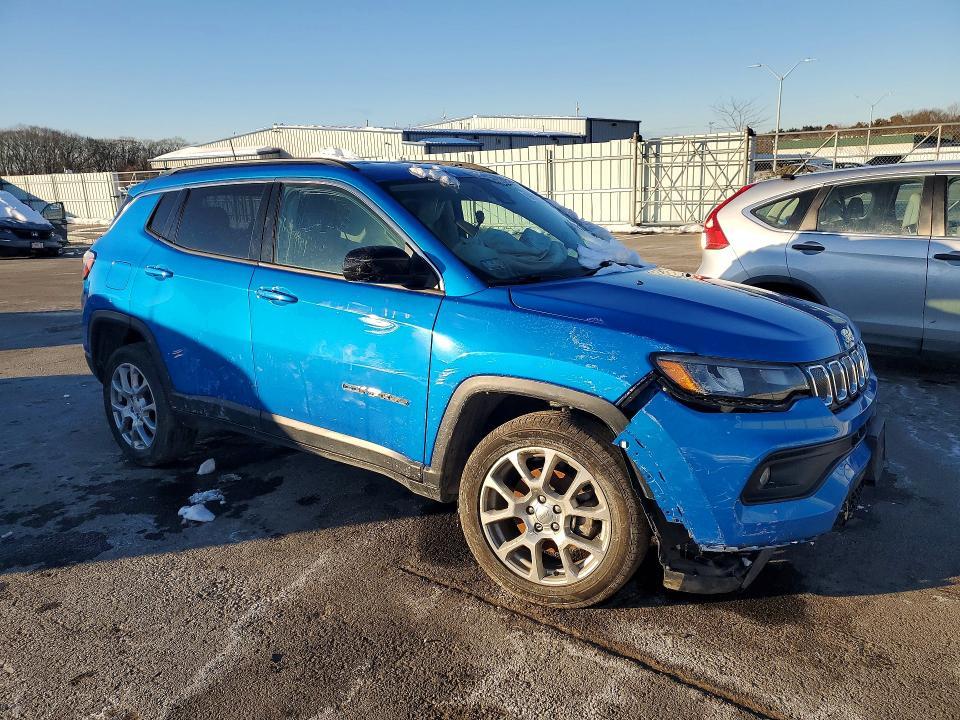 2022 Jeep Compass Latitude lux