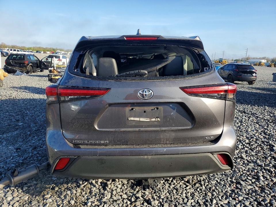 2021 Toyota Highlander xle