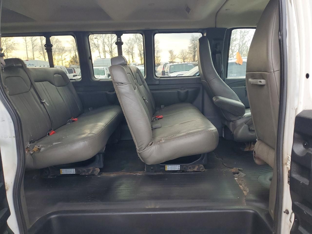 2017 Chevrolet Express G3500 LS