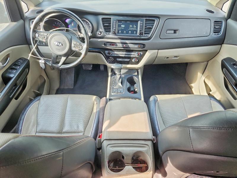 2018 KIA Sedona lx