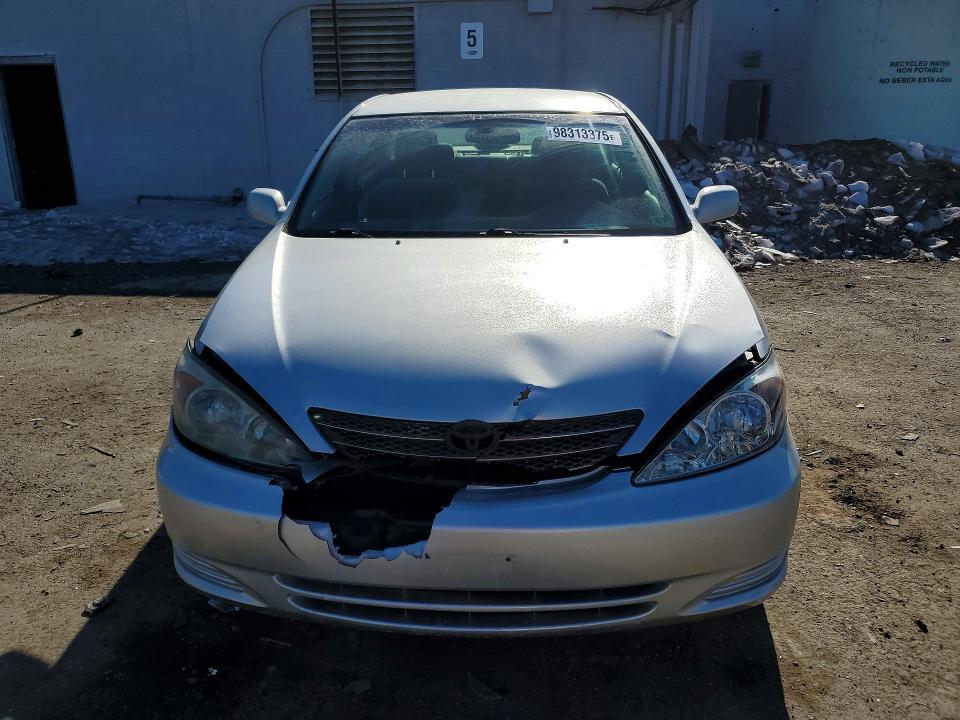 2002 Toyota Camry le