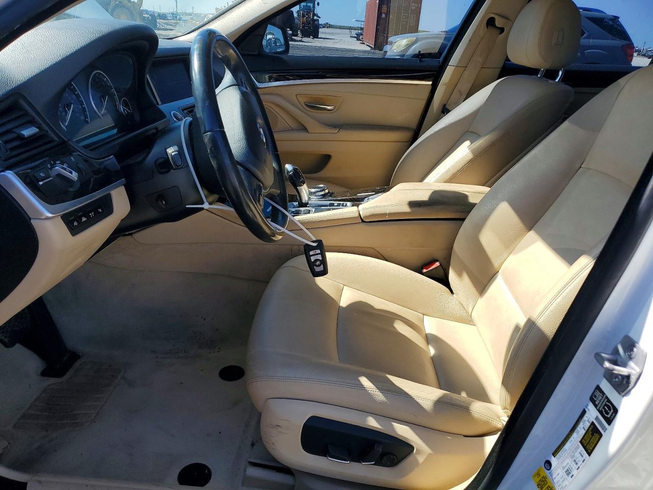 2015 BMW 528 i