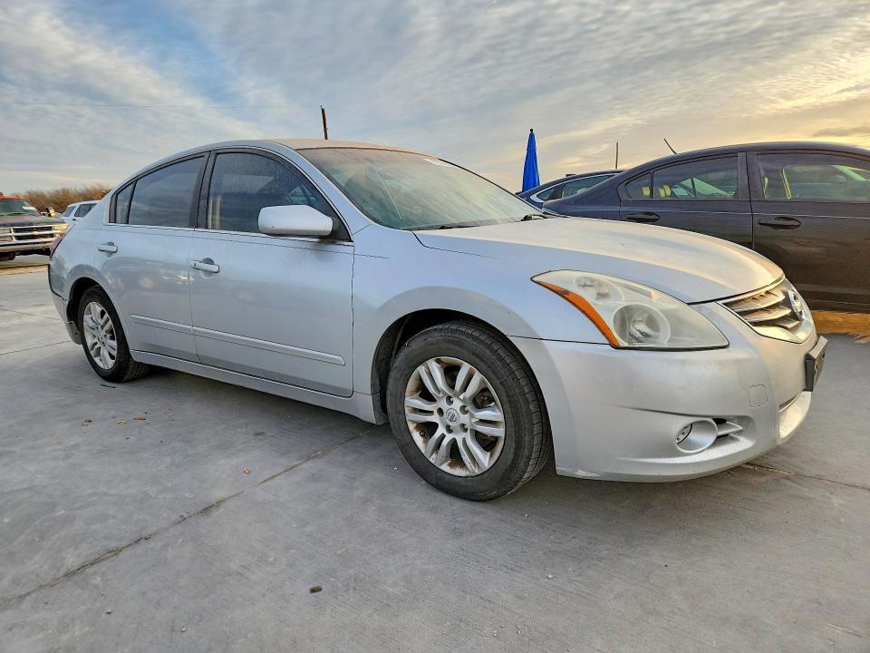 2012 Nissan Altima Base