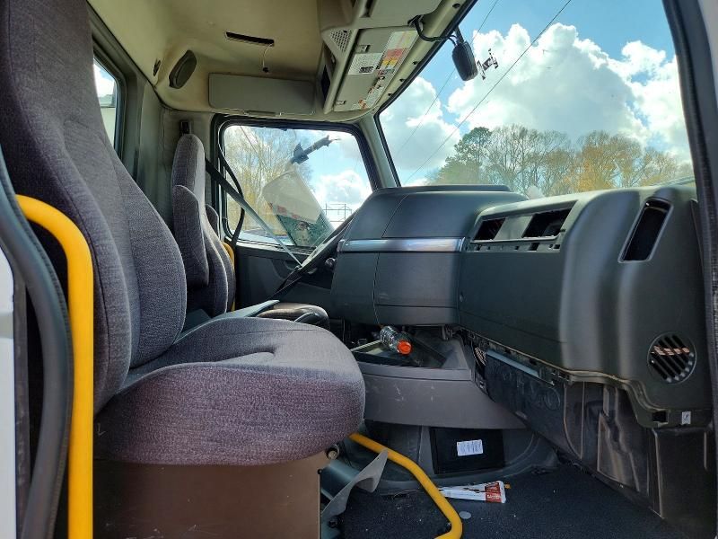 2025 Volvo VN VNL-Semi Truck