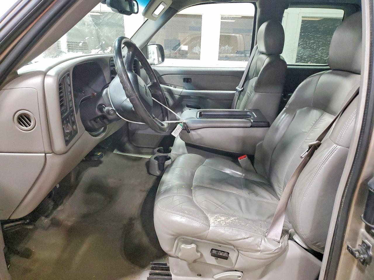2002 GMC R/V 1500 Series