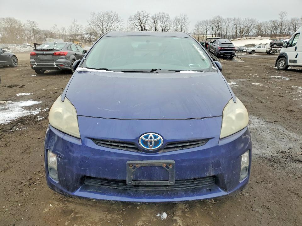 2010 Toyota Prius iii