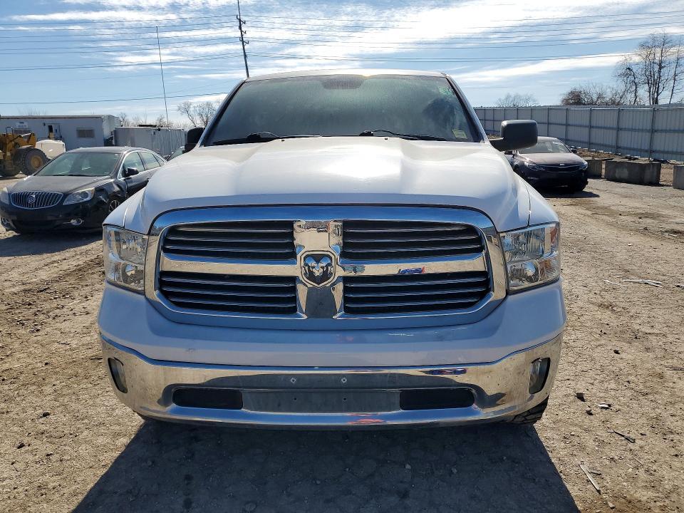 2015 Dodge RAM 1500 SLT