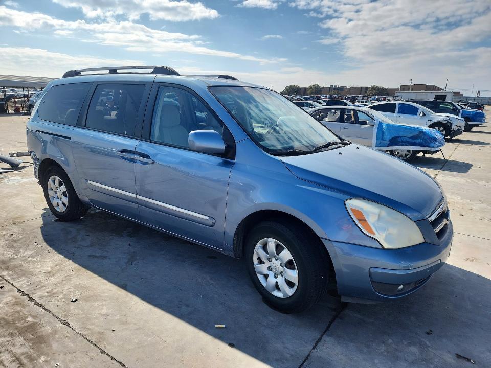 2007 Hyundai Entourage gls
