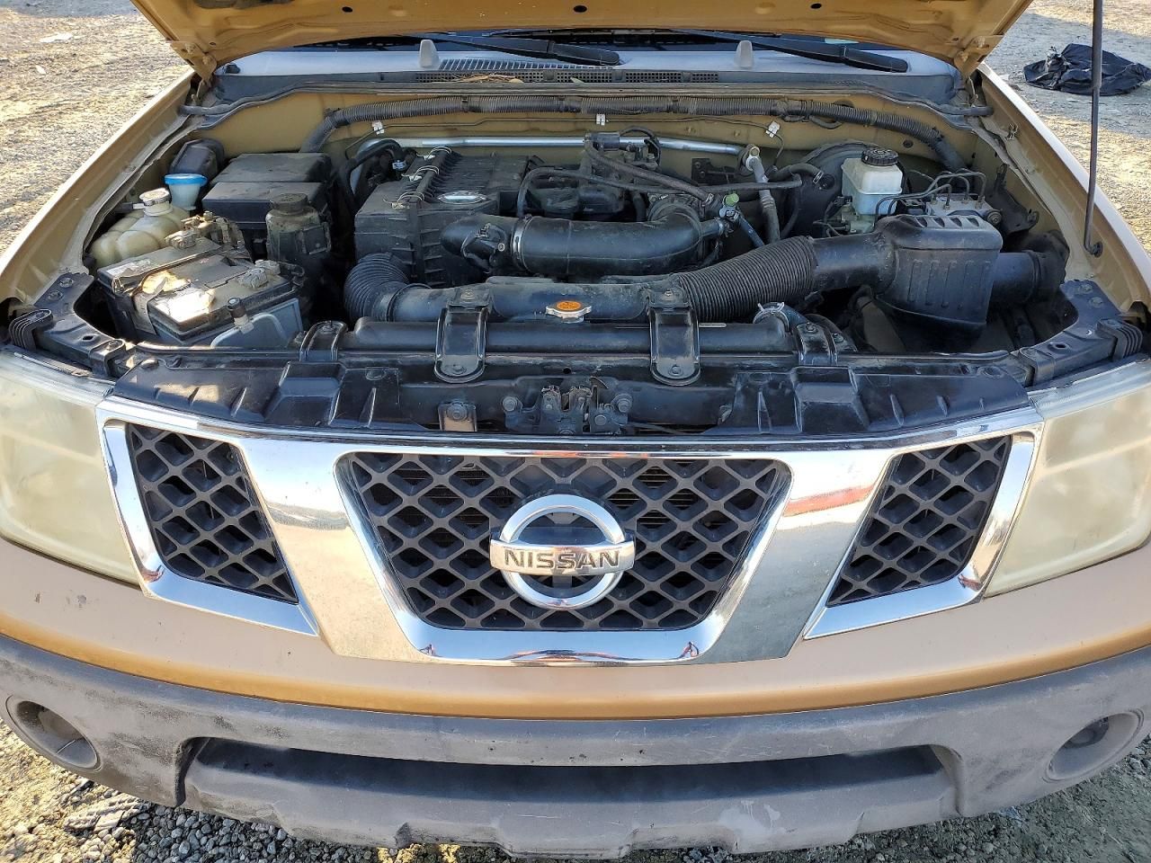 2005 Nissan Frontier King cab xe