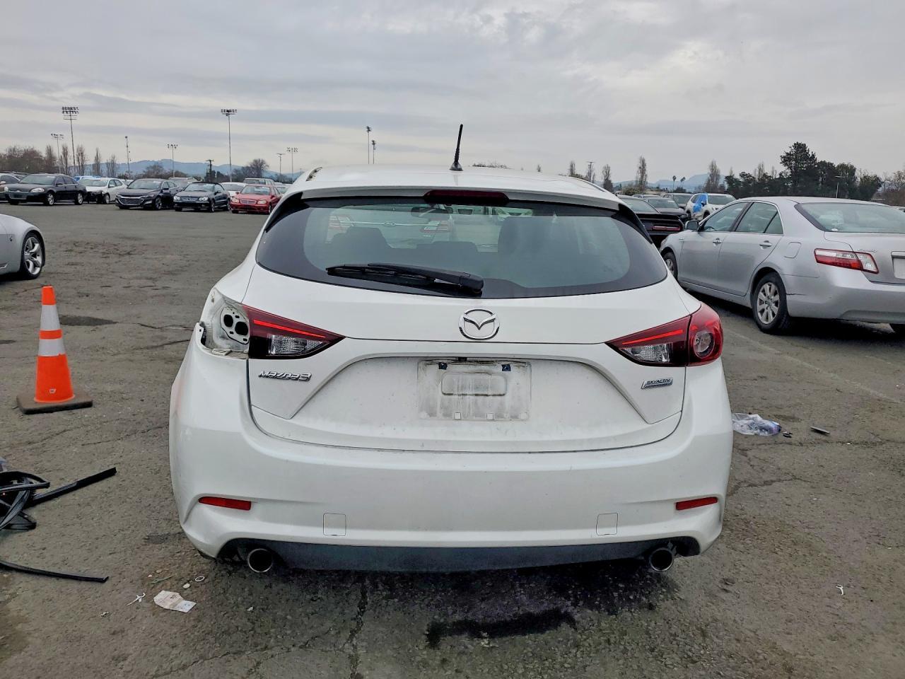 2017 Mazda 3 Sport