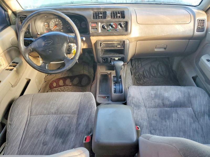 2000 Nissan Frontier Crew Cab XE