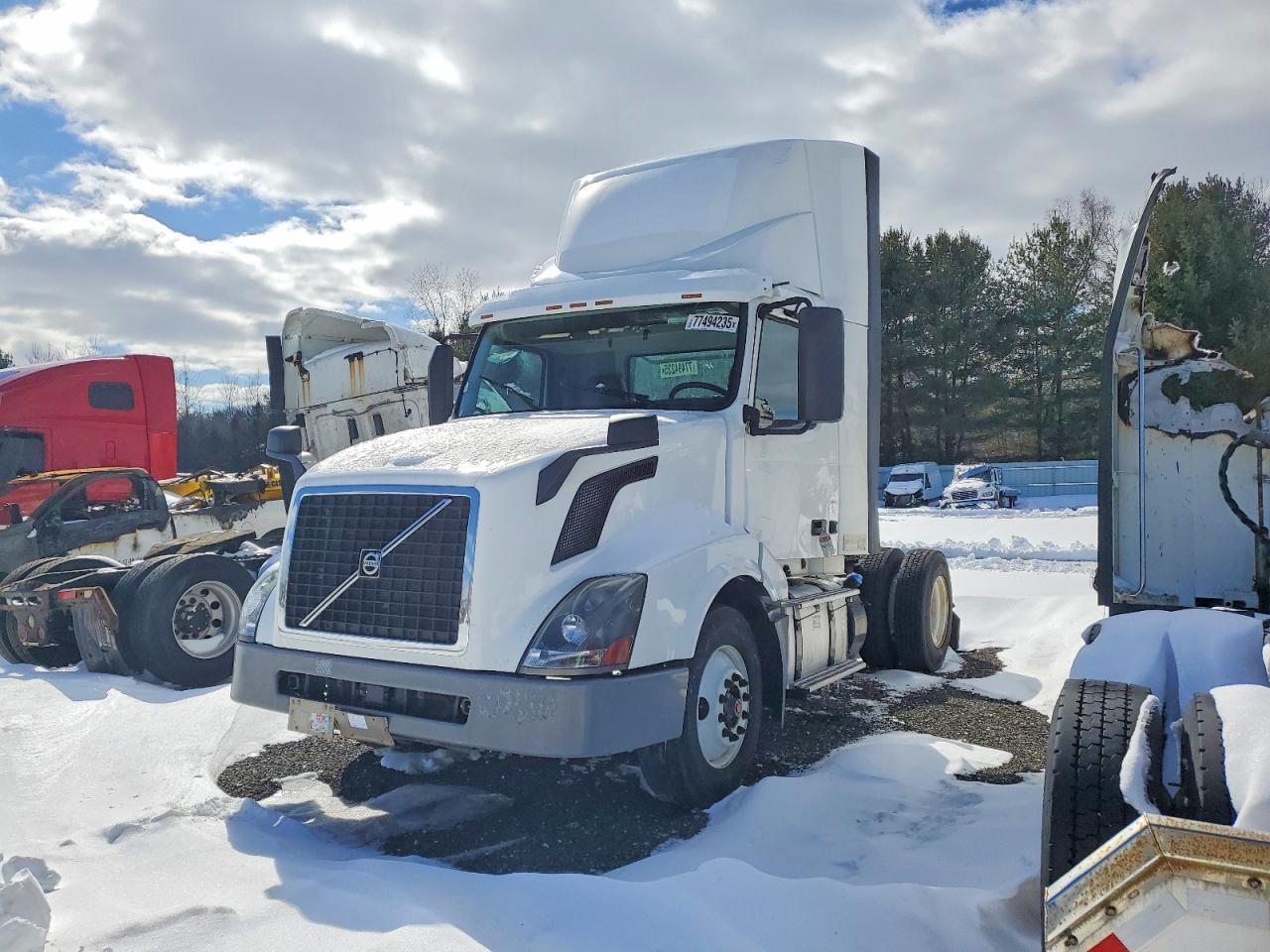 2018 Volvo VNL Semi Truck