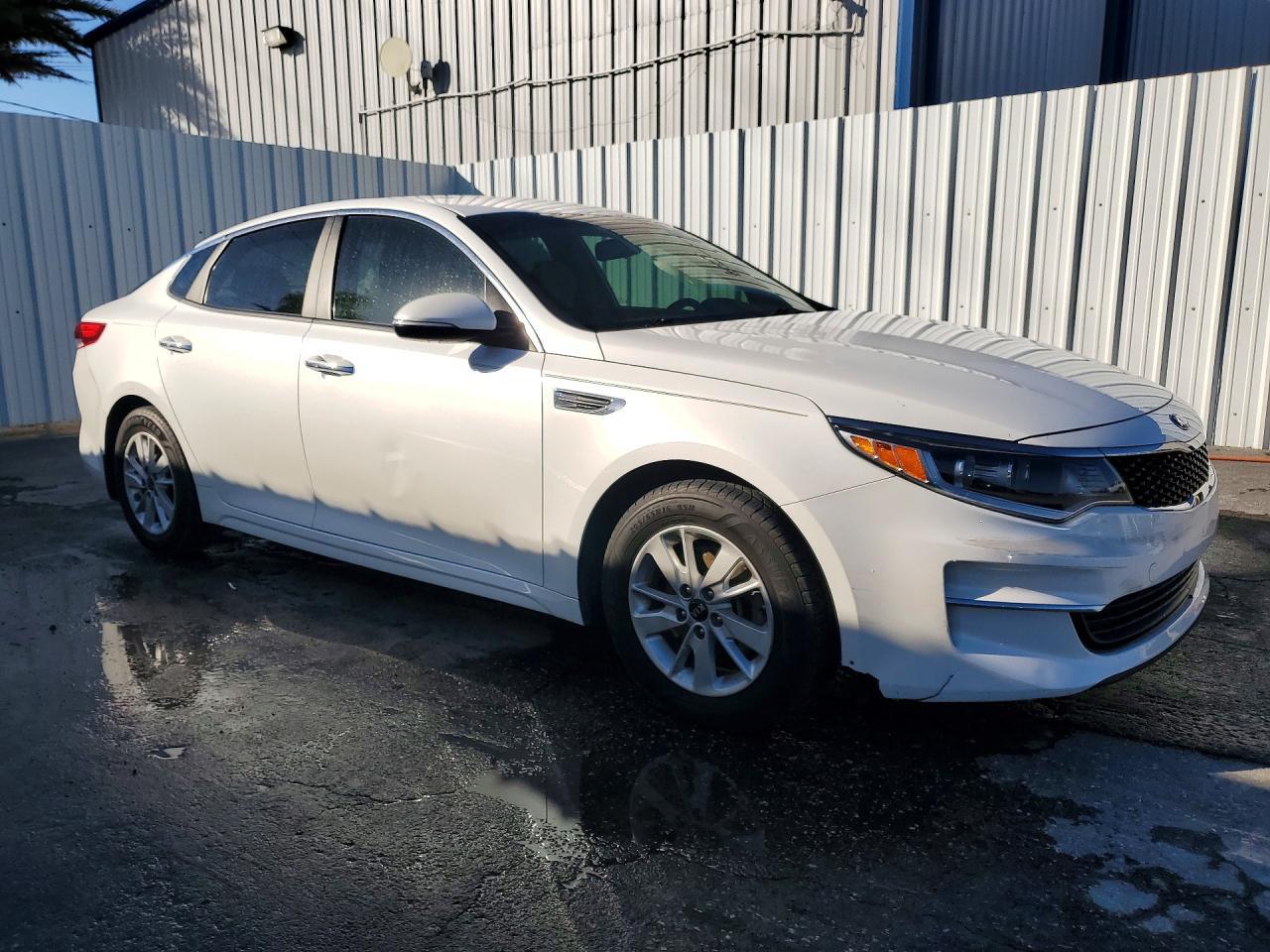 2018 KIA Optima lx