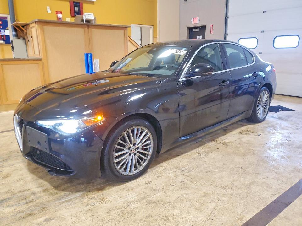 2018 Alfa Romeo Giulia ti Q4