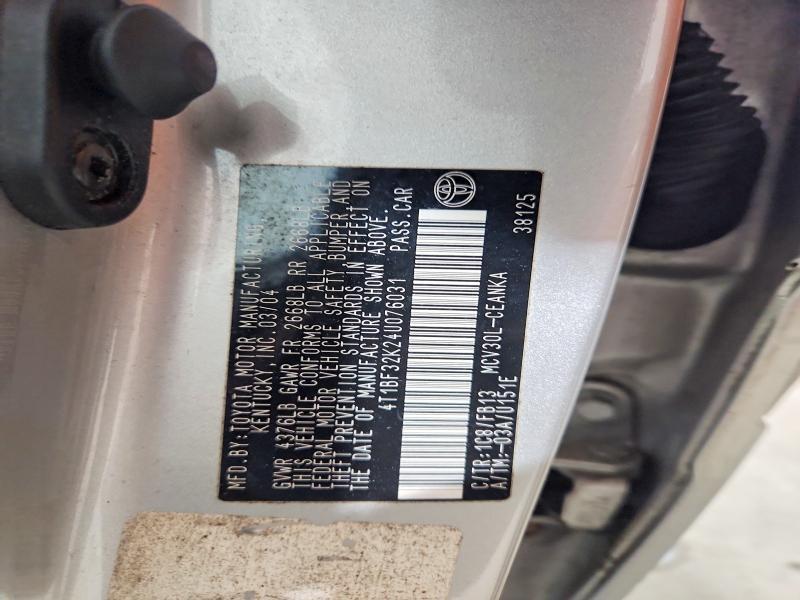 2004 Toyota Camry le V6