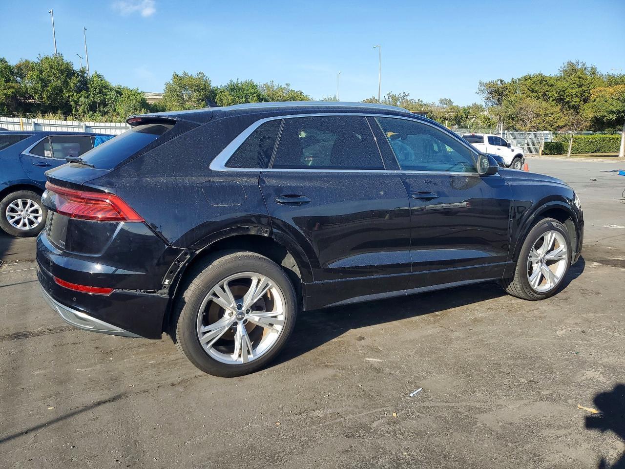 2019 Audi Q8 Premium