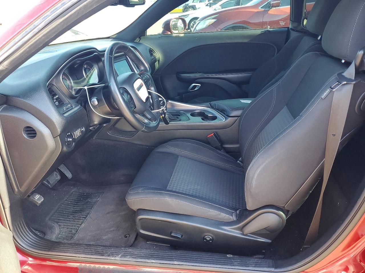 2018 Dodge Challenger sxt
