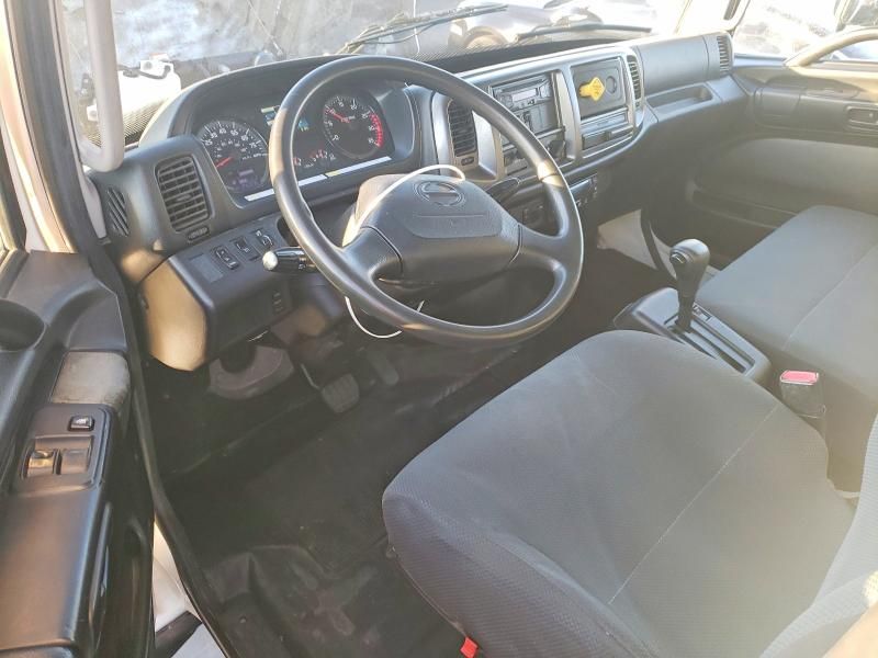 2016 Hino 258/268 Refrigerated box Truck