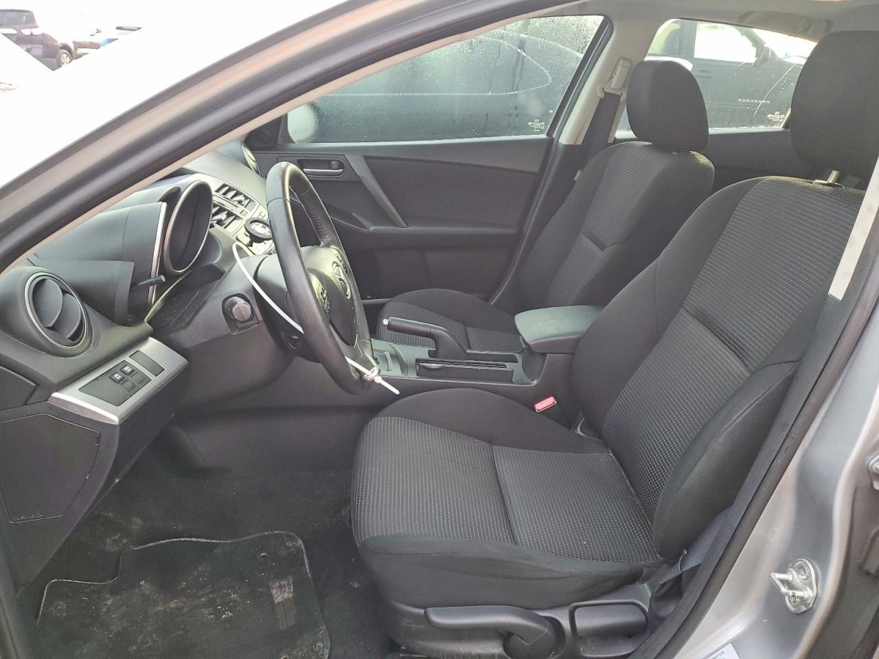 2013 Mazda 3 I