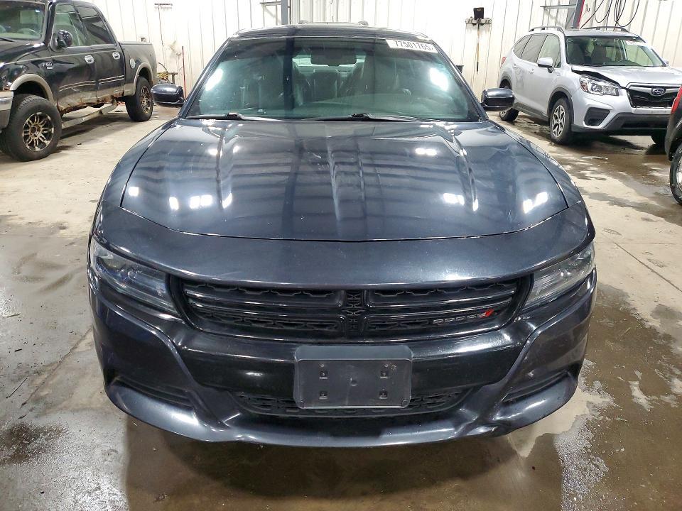 2016 Dodge Charger sxt