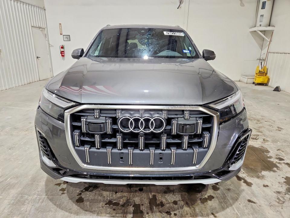 2025 Audi Q7 Premium Plus