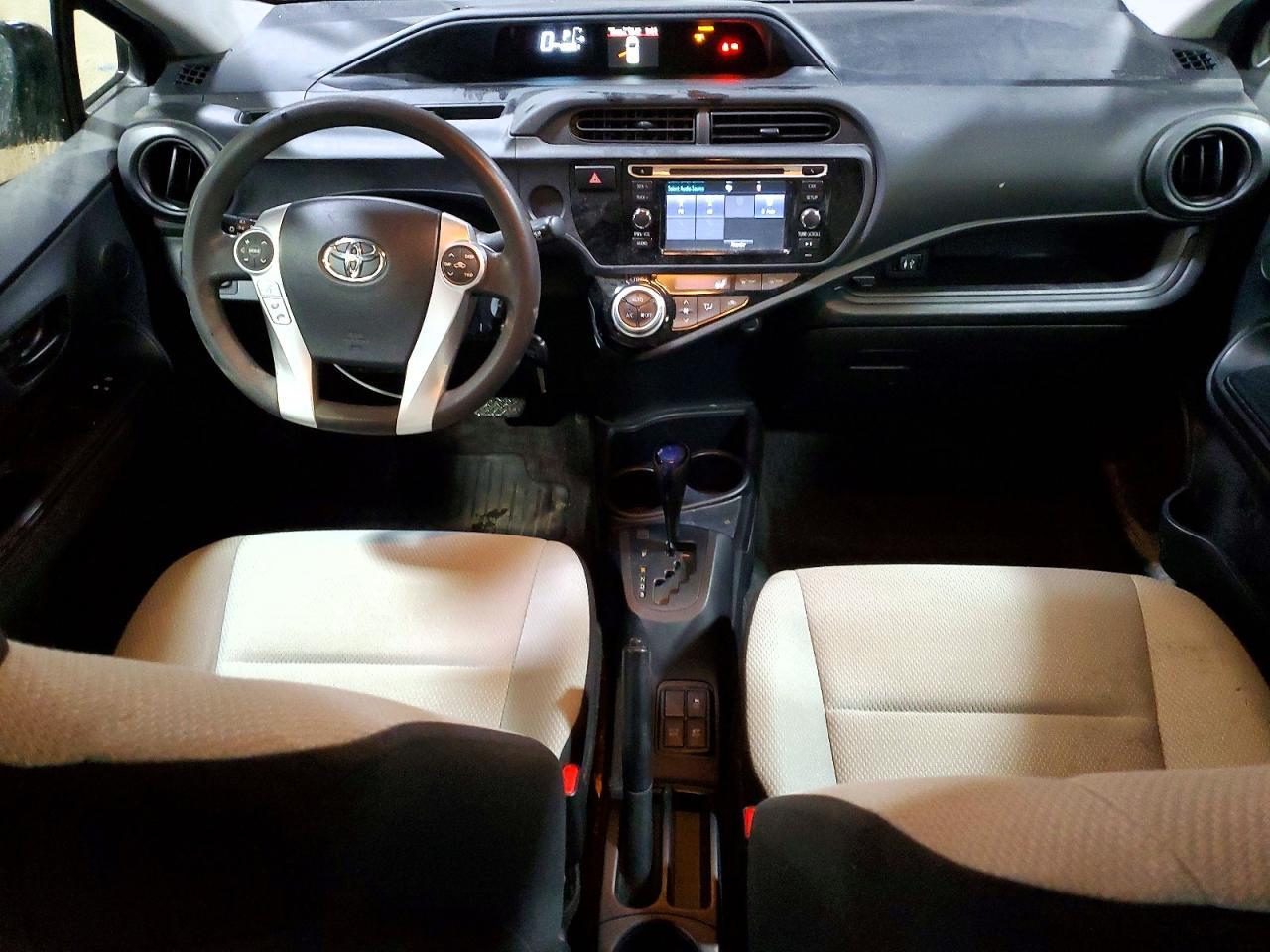 2016 Toyota Prius c