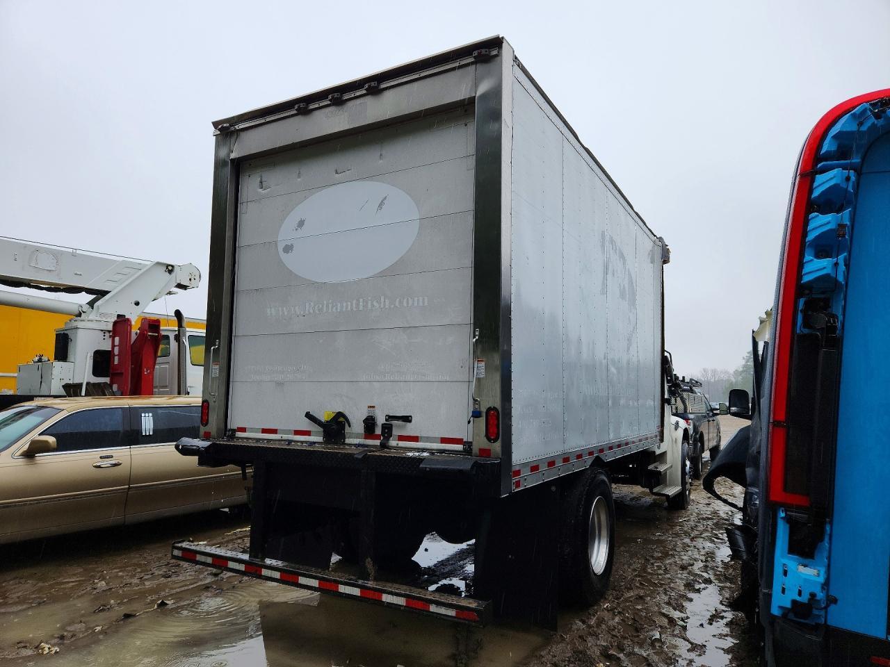 2025 Freigliner 2025 Freightliner Business Class M2 Refrigerated B