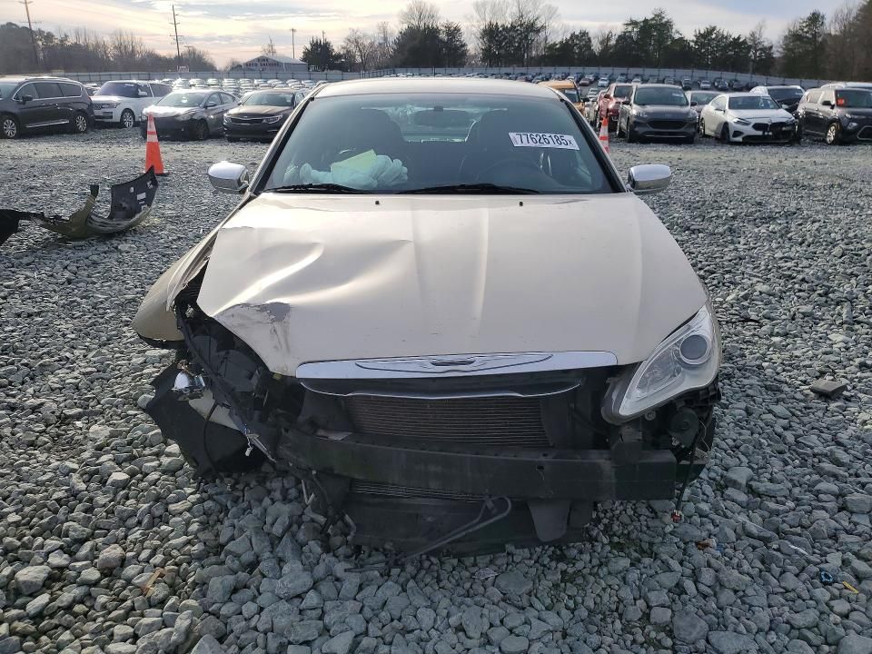 2013 Chrysler 200 Limited