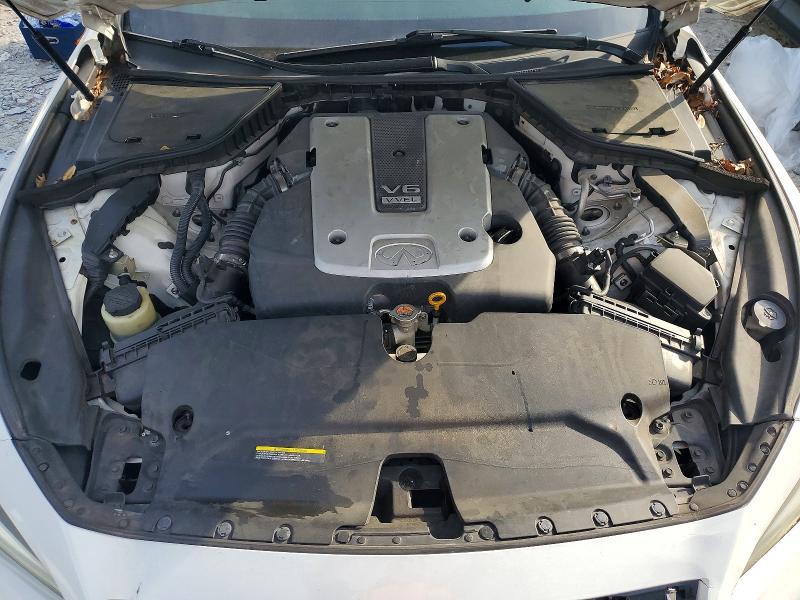 2015 Infiniti Q50 Base