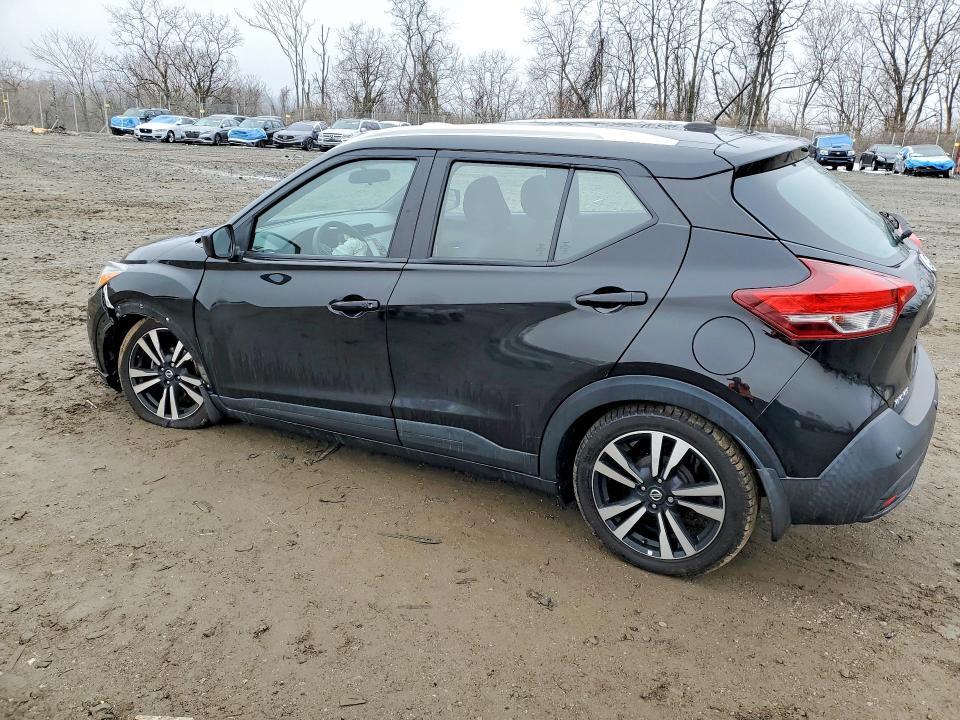 2020 Nissan Kicks sv