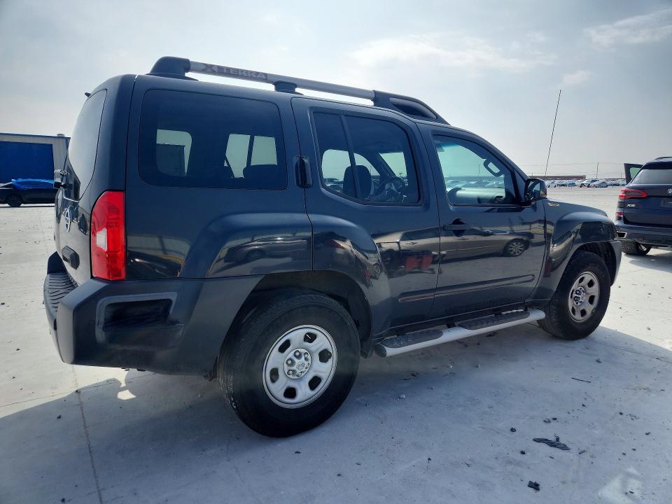 2013 Nissan Xterra x