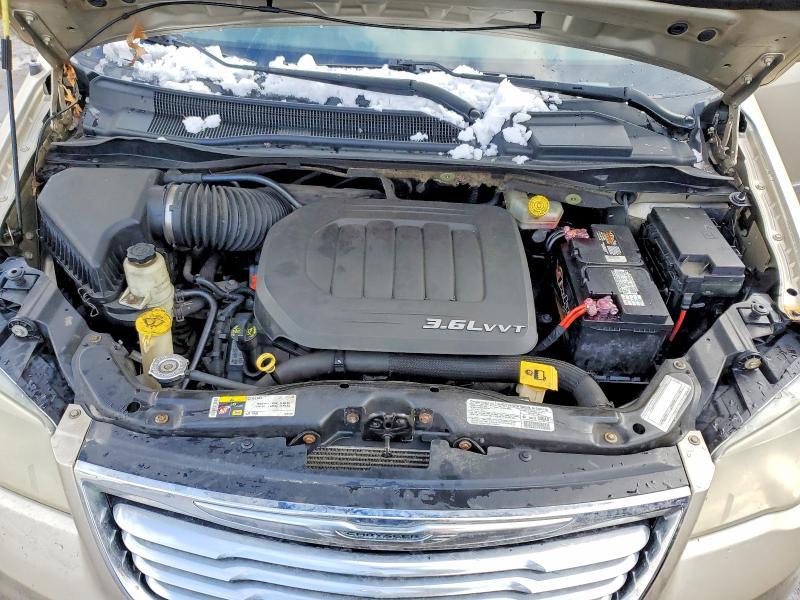 2013 Chrysler Town & Country Limited