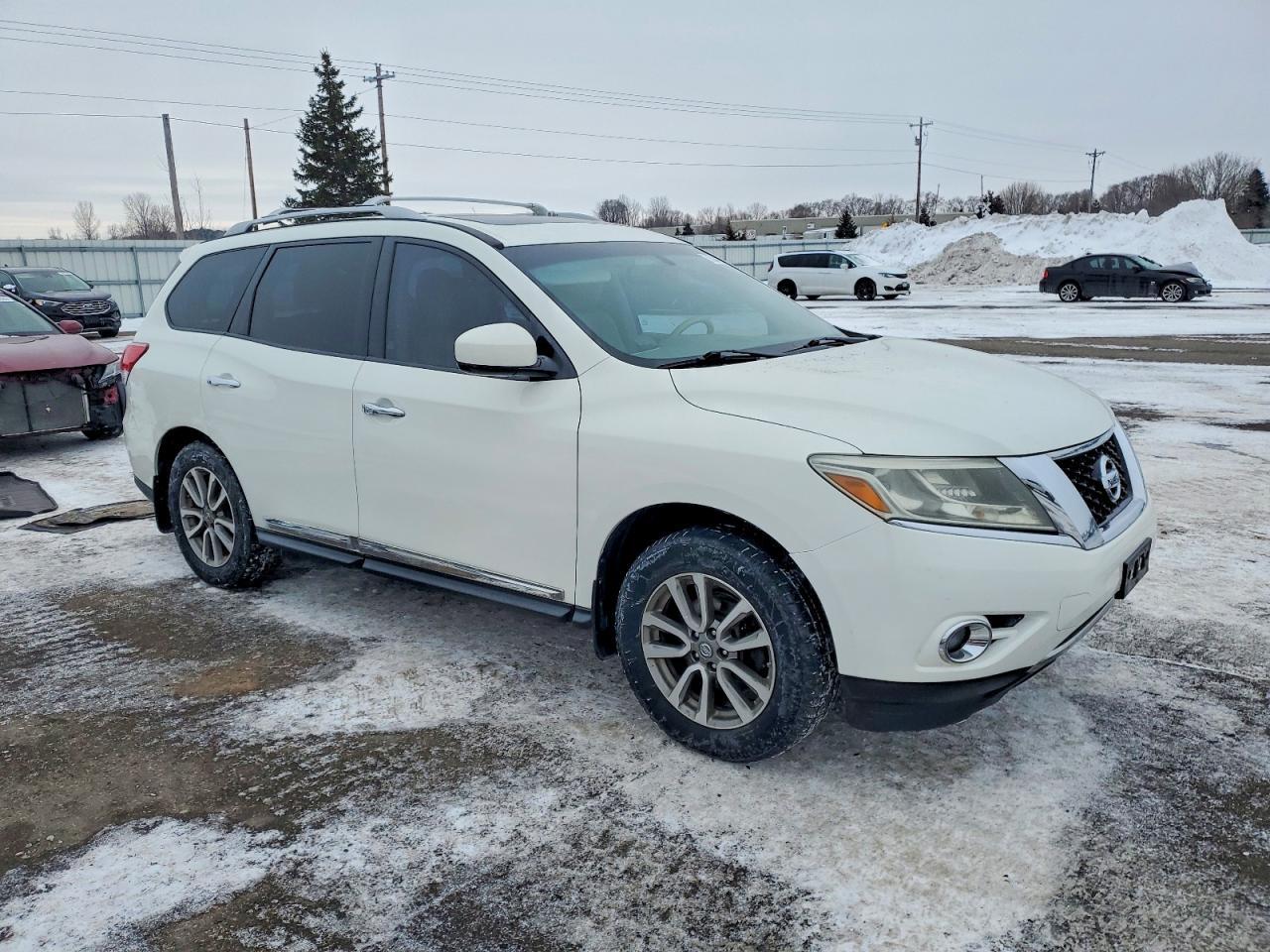 2014 Nissan Pathfinder s