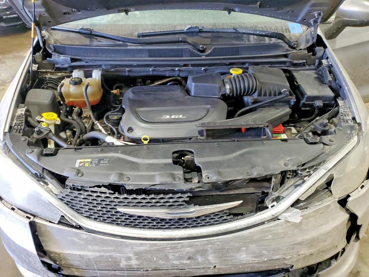 2017 Chrysler Pacifica lx