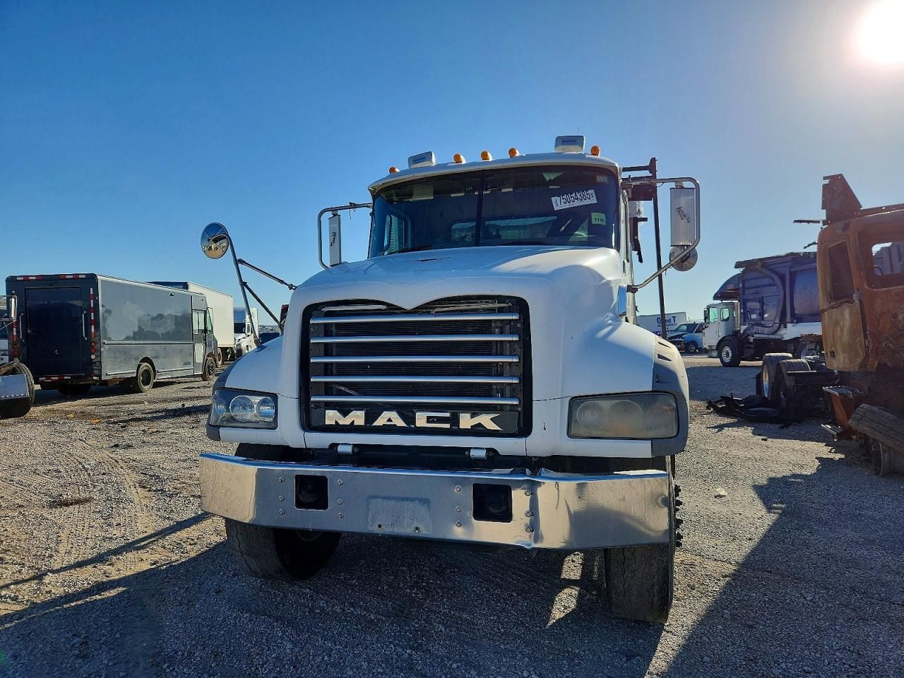 2015 Mack 700 GU700