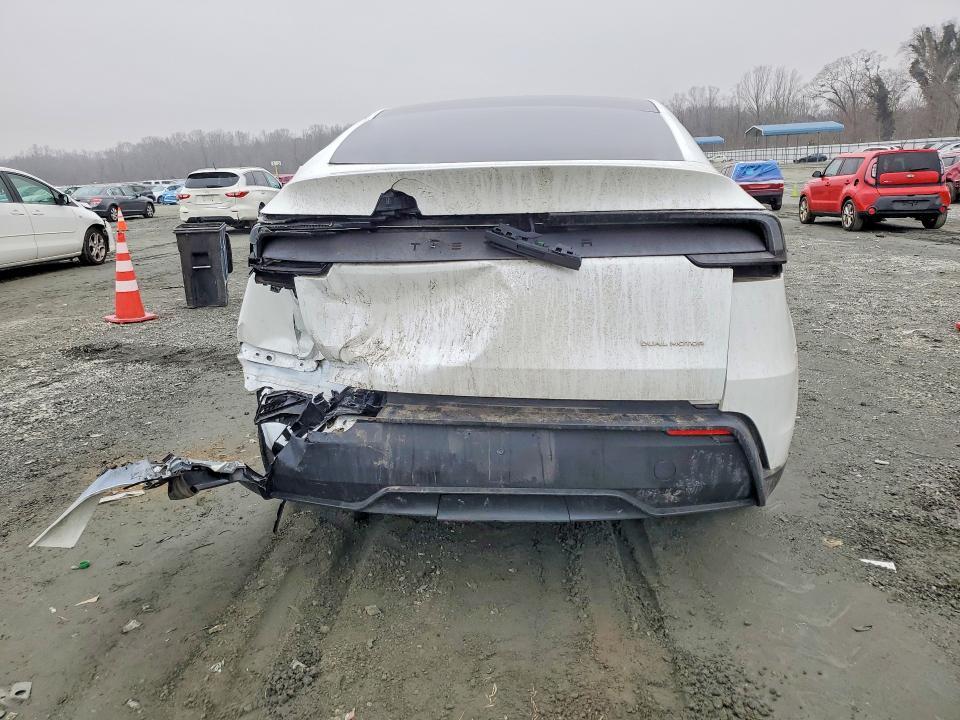 2026 Tesla Model y