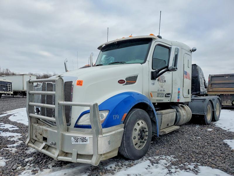 2019 Peterbilt 579 Semi Truck