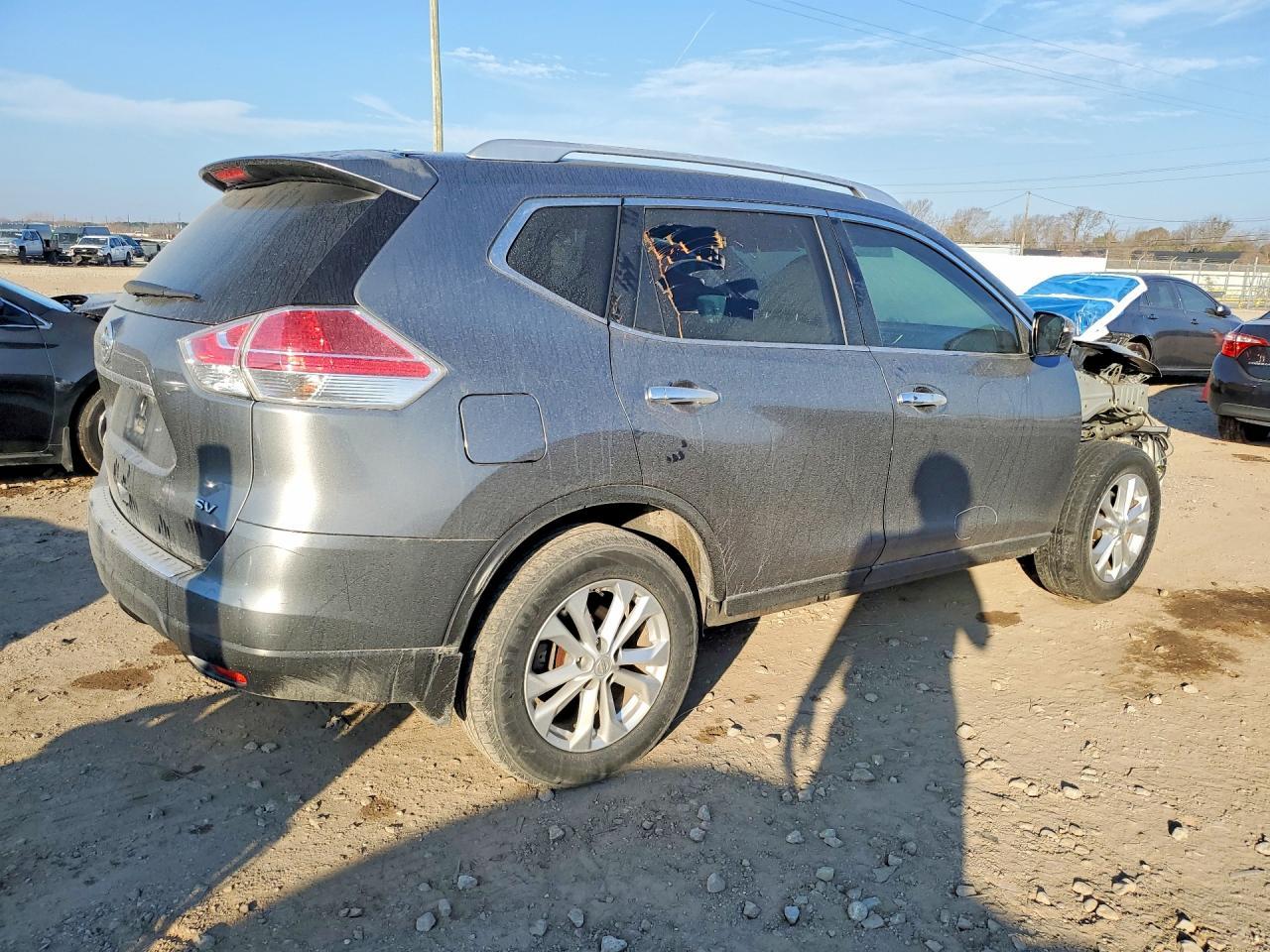 2016 Niss Rogue sv