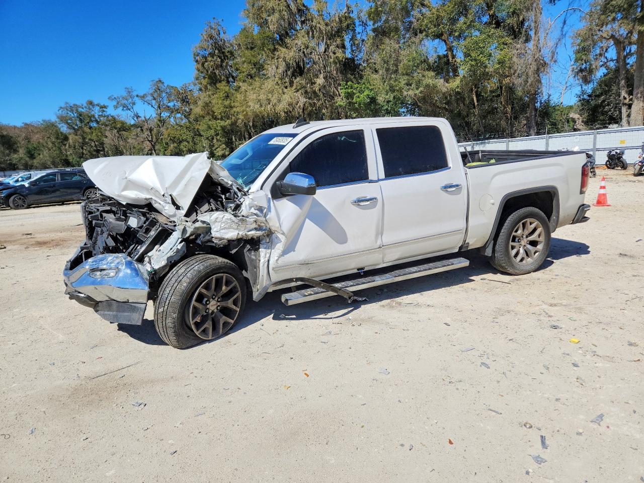 2018 GMC Sierra K1500 SLT