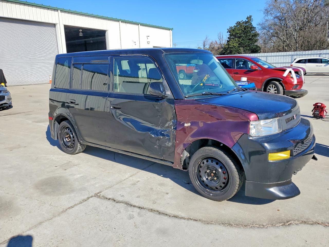 2005 Scion XB