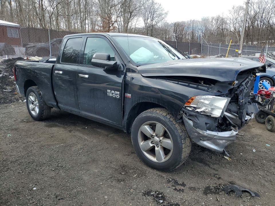 2016 Dodge RAM 1500 SLT