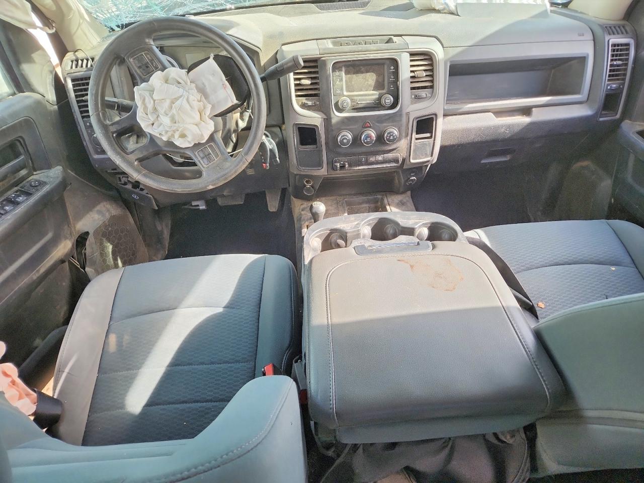 2014 Dodge RAM 2500 Flatbed Truck