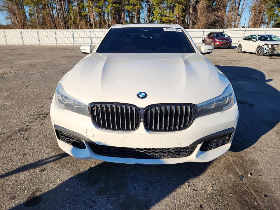 2016 BMW 740 i