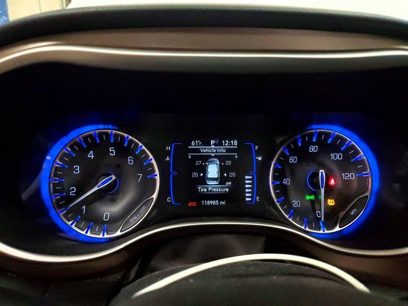 2022 Chrysler Voyager lx