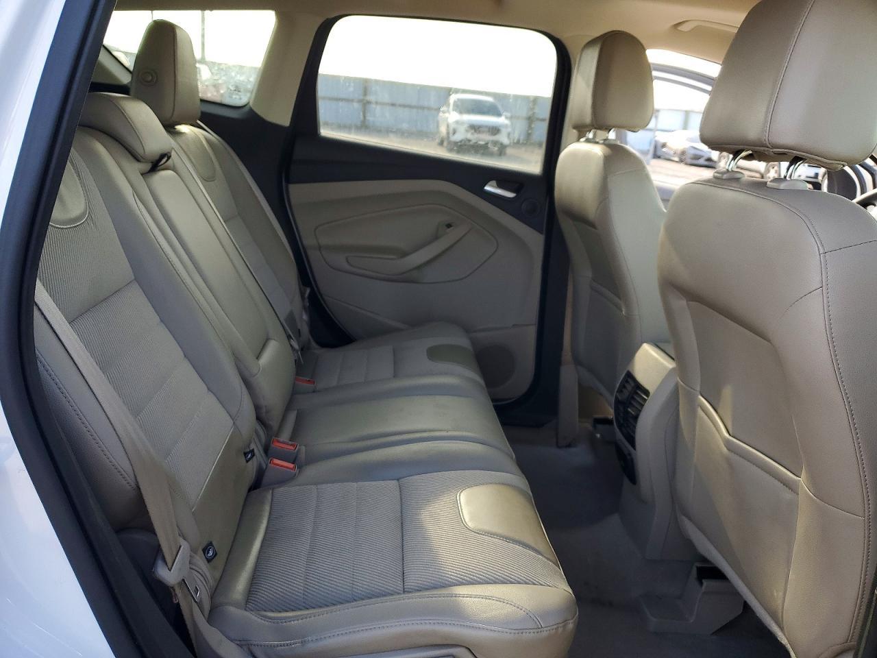 2016 Ford Escape se